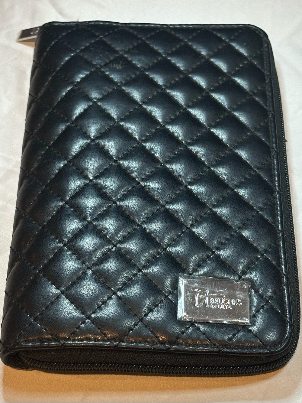IT Brushes For ULTA 5 Pc Makeup Brush Set Black Quilted Travel Case